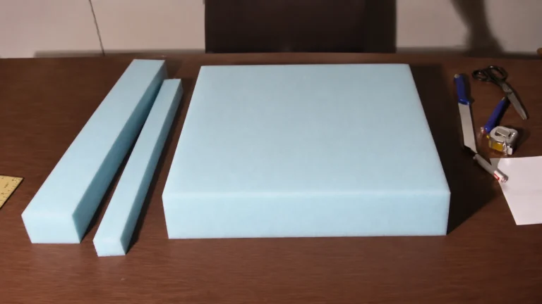 Cómo se corta espuma de 10 cm para hacer una almohada de espuma