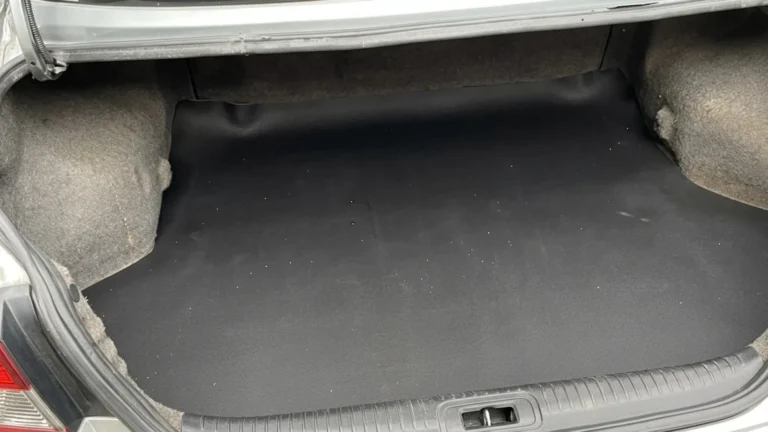 Cómo tapizar la cajuela de un auto paso a paso: guía para renovar el maletero